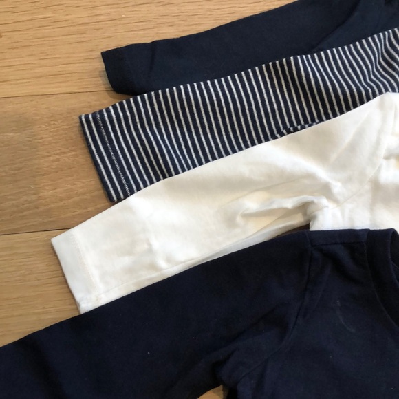 NWOT: Set of 4 Long Sleeve Bodysuits: The Gap - Picture 7 of 8
